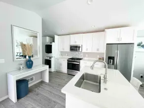 Blue Sea Oceanview Cottage - Image 4