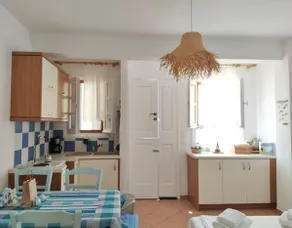 SERIFOS SUMMER APARTMENT - Image 3