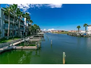 8❤️Fishing dock❤️Ground Floor❤️hot tub❤️Beach❤️king bed - Image 4