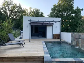 Contemporary shed - Image 2