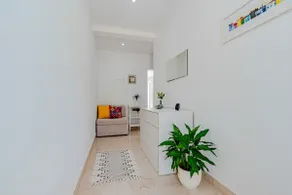 1 bedroom apartment - Image 2