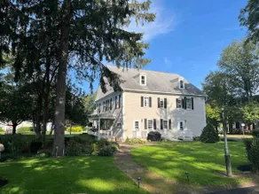 Historical Home in downtown Homer  - Image 4