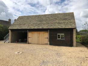 The Guest Cottage at Priory Barn, Alvescot - Image 3