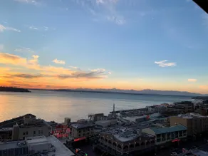 Panoramic Skyline View - Luxury Residence - Image 2