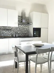Cozy apartment in downtown, 3 minutes to the beach - Image 2