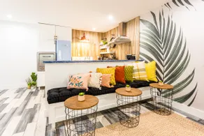 Stylish Coastal Stay ☀ Ideal Zoom Background - Image 4
