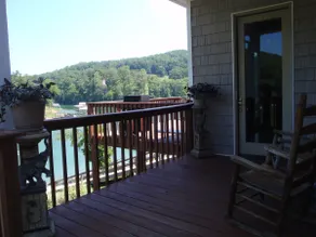 Norris lakefront home with covered boat dock - Image 4