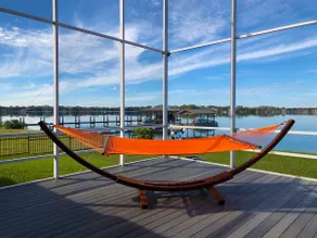 Magnificent Lakefront House • Swim/Boat/Relax • EV Charger • Long term stays OK - Image 2