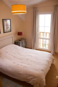 Spectacular 4-floor Town House with Views - Image 3