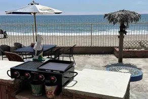 Ocean Front Vista Al Mar! - Image 3