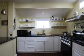 2 Bedroom Garden Home, Downtown Fallbrook - Image 5