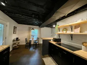 Basement Studio Apartment KING BED by I-40 & I-77 - Image 4