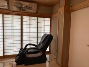At Good Litch, you can relax with a large screen TV and a massage chair, and have a sushi party. - Image 4