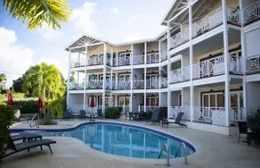 Sea Glass Villa - Spacious 2 Bedroom, 2 Bathroom - Image 2