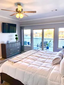 * Ny * Lyxig Lake Hamilton Condo med 180 ° utsikt över Lakefront! - Image 2