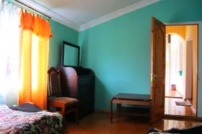 Meri's Guest House in Mestia - Image 5