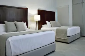 Playa Royale 2507, 2 bedroom 2 Bath Condo FREE WIFI - Image 3