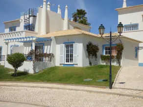 Bellissimo Cottage, Golf Village, completamente attrezzato, Wifi, grande piscina all'aperto - Image 4