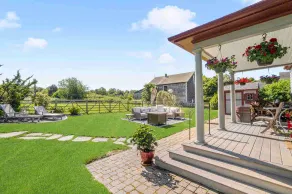 Walk to the Beach - Serene Coastal Country Cottage - Image 3