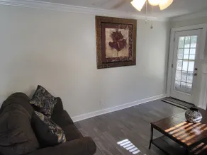5. Cozy cabin in Guntersville - Image 2