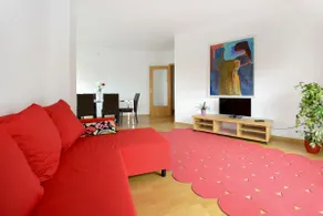 New & Sunny Apartment - Image 5