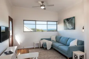 Laurina Apartment: Seaside 2bedroom Self-contained - Image 3