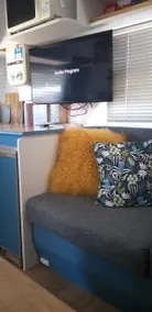 Inman Cosy Caravan, renovated, close to everything - Image 4