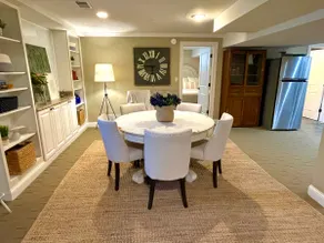 Charming & Cozy Wheaton Stay- Great Location! - Image 2