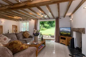 Finest Retreats - The Cottage - Luxury 1 Bed Cottage - Image 3