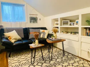 Cozy Comox Character Suite/Loft - Image 5