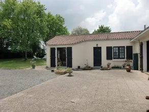 At the Bel Air de Loire in a green estate - Image 3