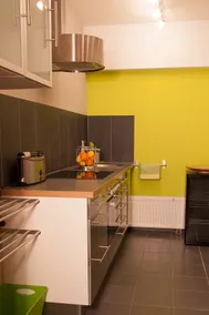 Apartment with distant views - Image 2