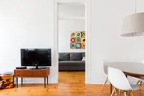 Design Duplex Apartment BA/ Chiado - Image 4