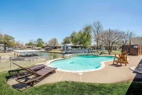On Lake Time Pool AND Hot Tub! - Image 5