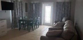 New Deluxe Duplex Unit, 1 Queen Bed, Unit C - Image 5
