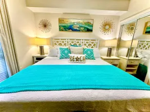 4th Fl- Two Master bedrooms-2 KING Beds-BeachFront - Image 5