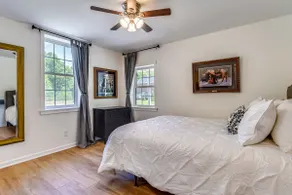 The Carriage House at King's Crossing - Image 4