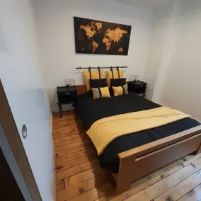 Charming Duplex • Train Station & Downtown • Free Parking - Image 4
