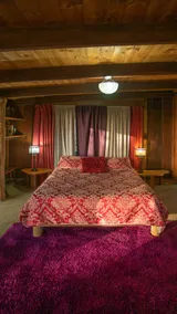 Love Cabin - Image 3