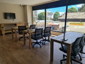 Modern loft with a great view of the Bogota International Center - Image 5