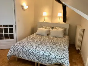 Charming old Chinon apartment – Two bedrooms - Image 4