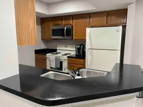 Lovely condo on the Greenway—near Raleigh - Image 4