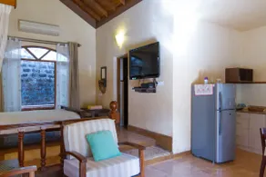 Quinta da Santana- Luxury Country Poolside Villa - Image 5