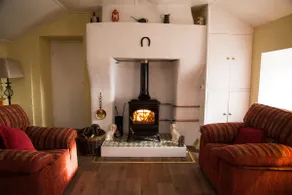 Barney's Lodge - Image 4