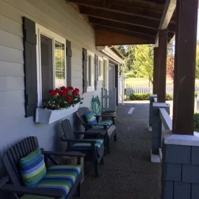 Charming Bayview Beach Cottage - Image 4