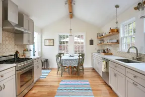 Baytree Cottage | Beautiful Stay w/ Amazing Views - Image 3