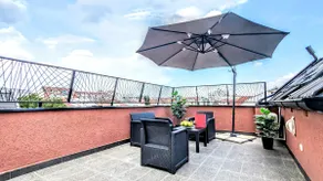 Rooftop View| Center| Grand Terrace| Free Parking - Image 2