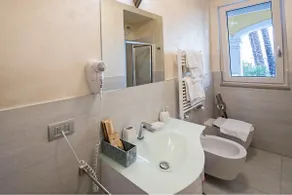 Yachting Residence 4-star Deluxe Studio - Image 3
