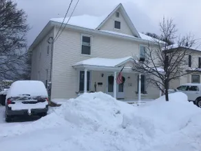 Unit 1: Beautiful townhouse near to Petoskey shopping, restaurants and trails. - Image 3