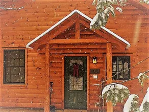 #2 - Sunrise Vista Cabin - Image 2